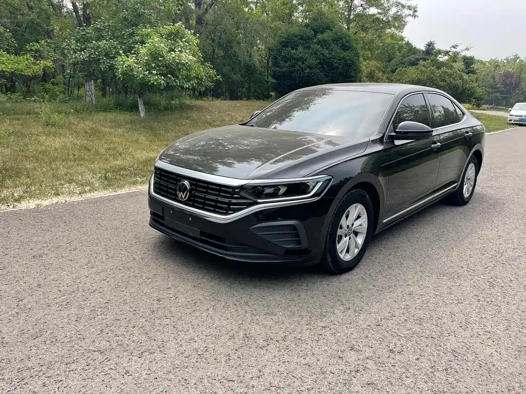 Volkswagen Passat 2024