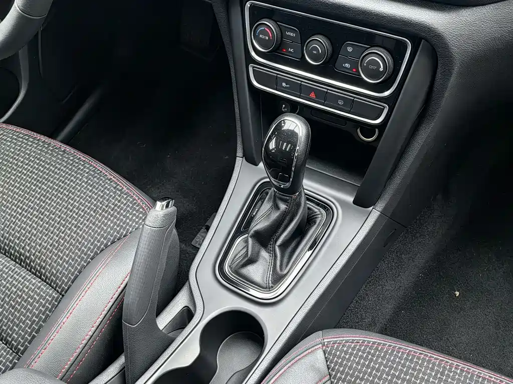 Chery Tiggo 3 2018 — фото 12