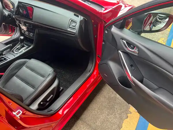 Mazda Atenza 2014