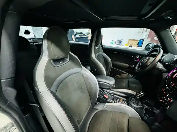 MINI MINI 2021