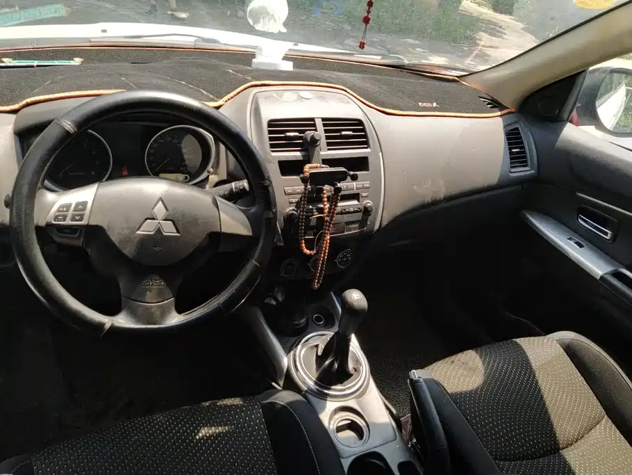 Mitsubishi ASX 2016 — фото 12