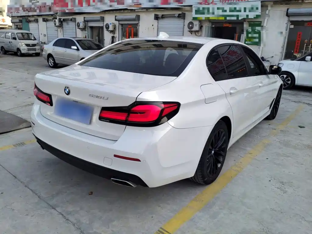 BMW 5 Series 2021