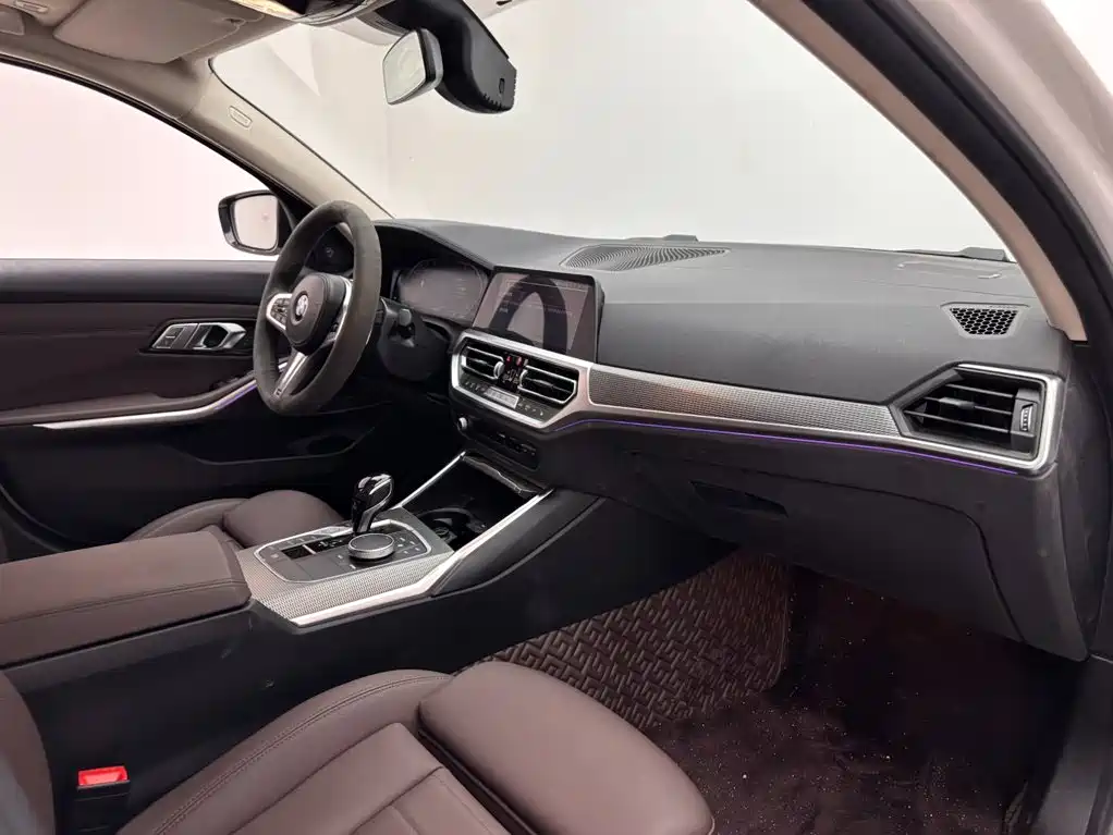BMW 3 Series 2021 — фото 11