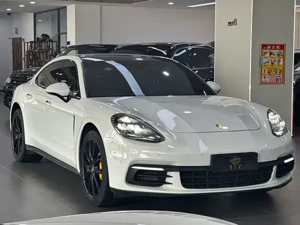Porsche Panamera 2020