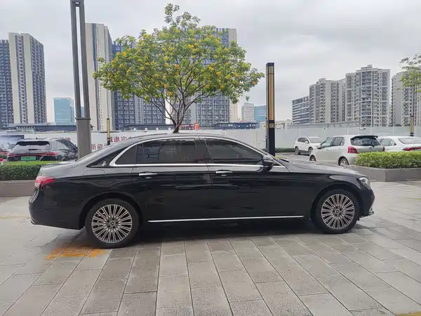Mercedes-Benz E-Class 2021