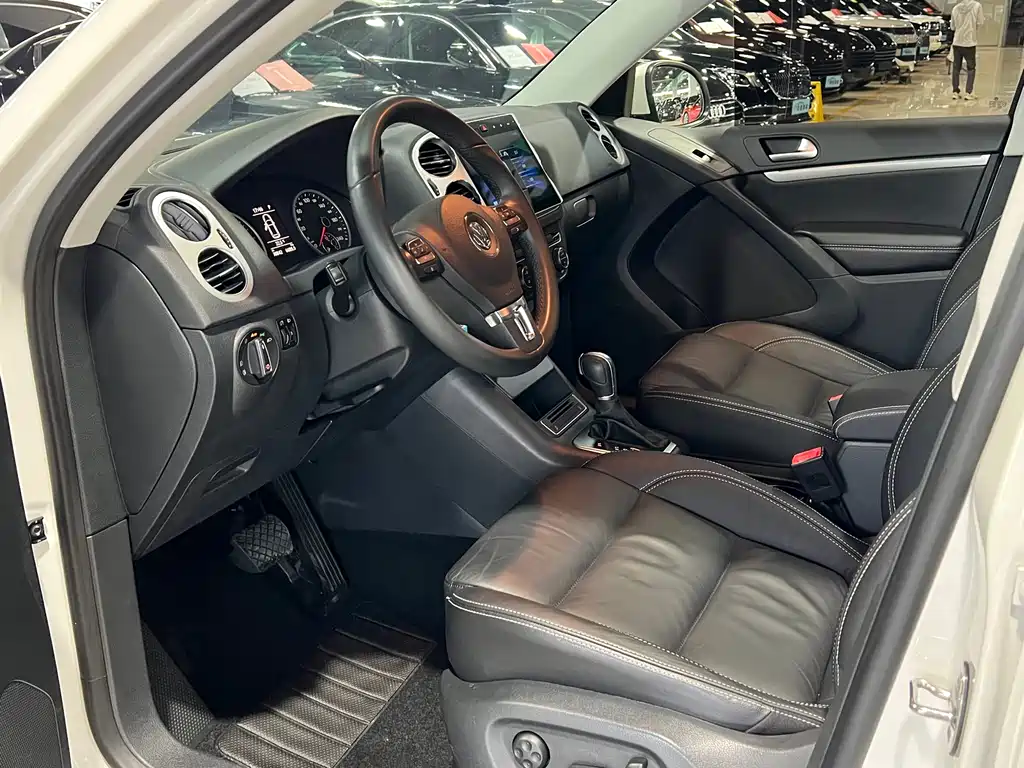 Volkswagen Tiguan 2017 — фото 13