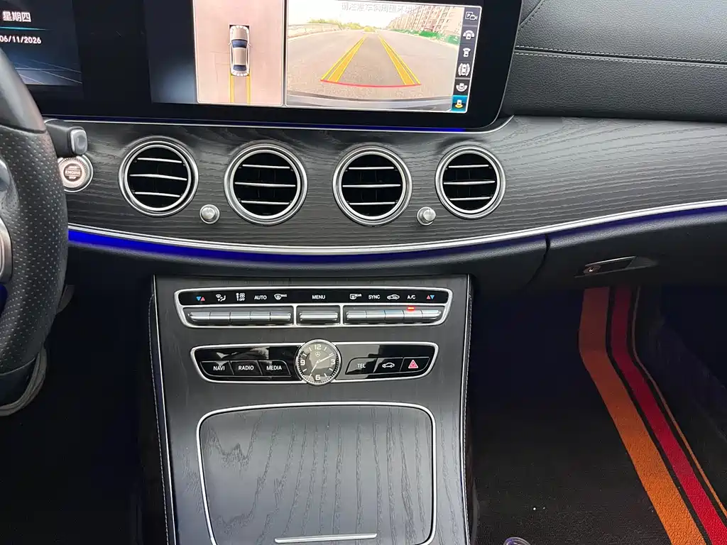 Mercedes-Benz E-Class 2019 — фото 13