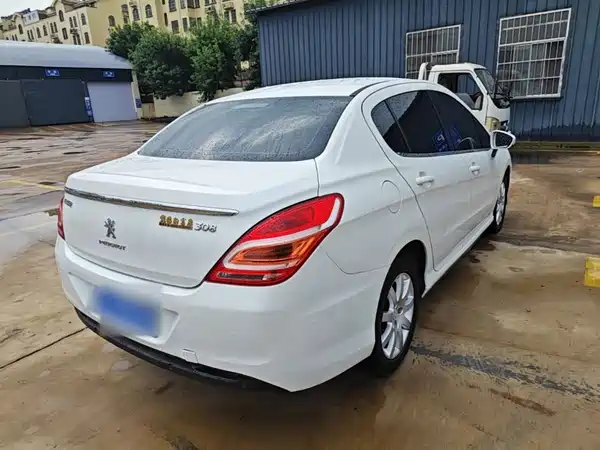Peugeot 308 2016