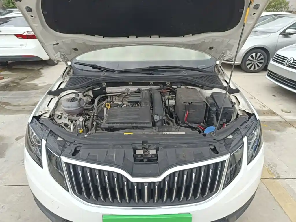 Skoda Octavia 2018 — фото 20