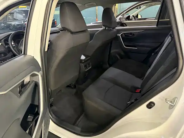Toyota RAV4 2024
