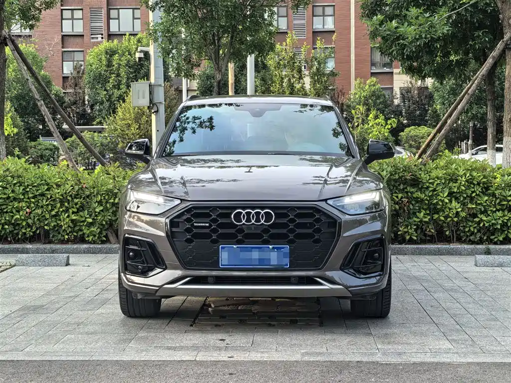 Audi Q5L 2023 — фото 24