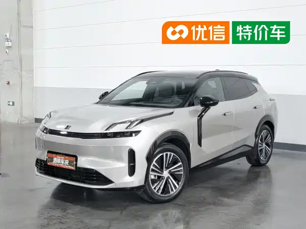 Lynk & Co 08 EM-P 2024