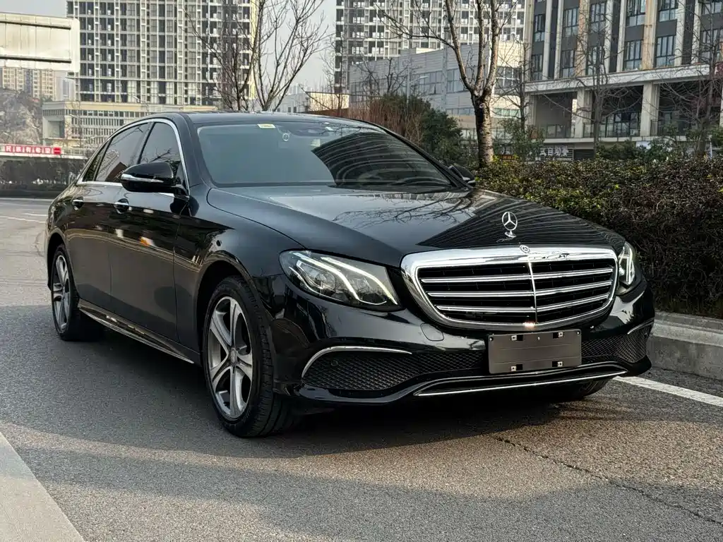 Mercedes-Benz E-Class 2016 — фото 4