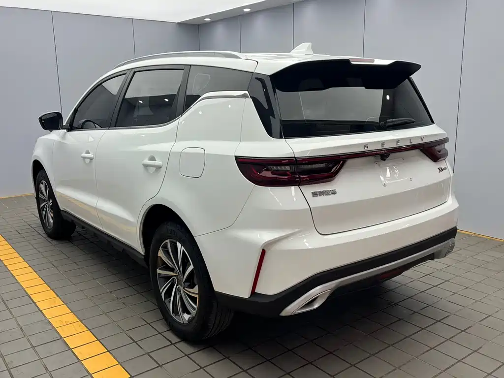 Geely Vision X6 2022 — фото 4