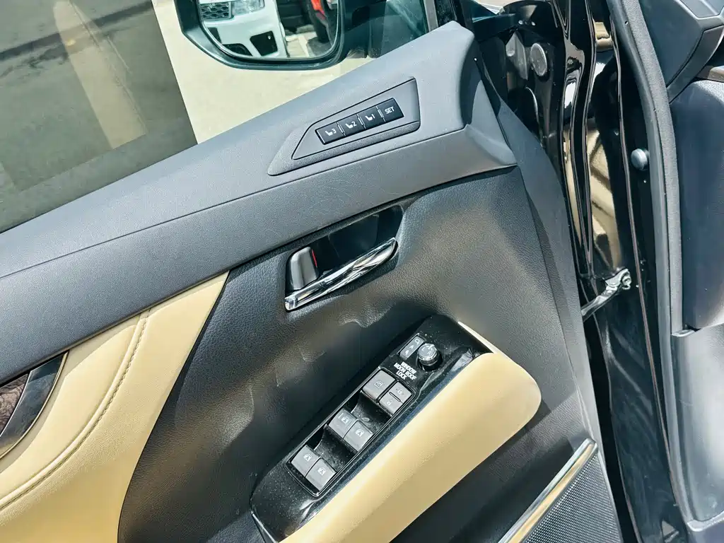 Toyota Alphard 2020