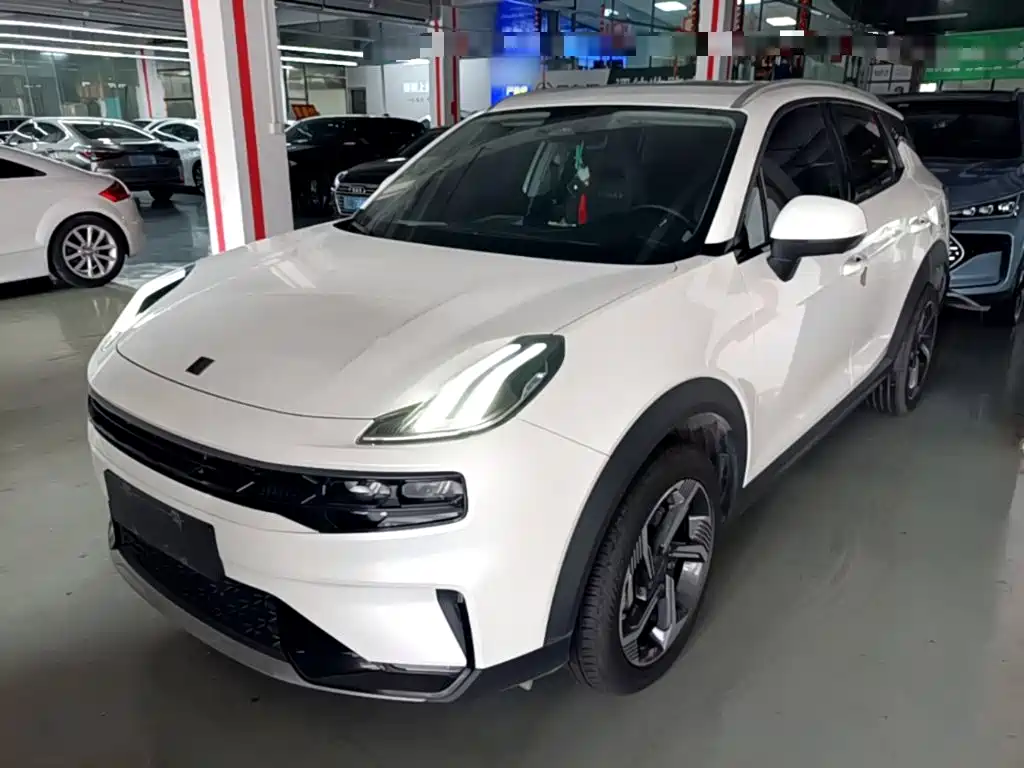 Lynk & Co 06 EM-P 2022