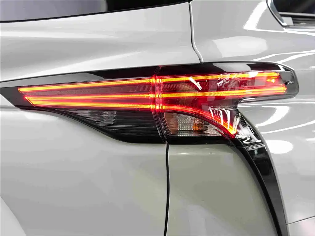 Toyota Sienna 2025 — фото 14