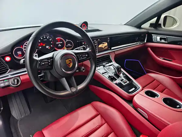 Porsche Panamera 2022