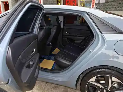 Hyundai Elantra 2021