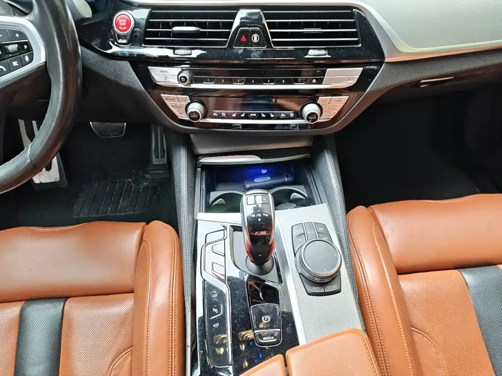 BMW M5 2020 — фото 13