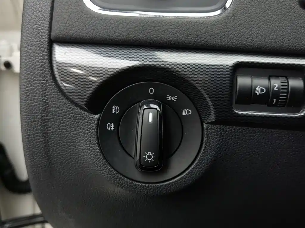 Skoda Yeti 2016 — фото 21
