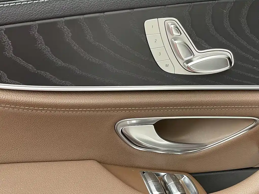 Mercedes-Benz E-Class 2018 — фото 10