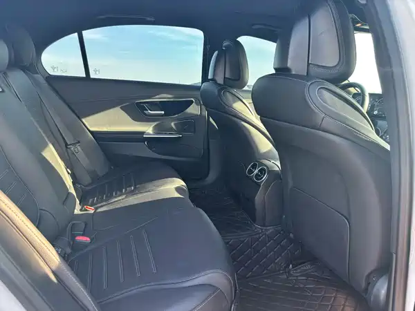 Mercedes-Benz C-Class 2022