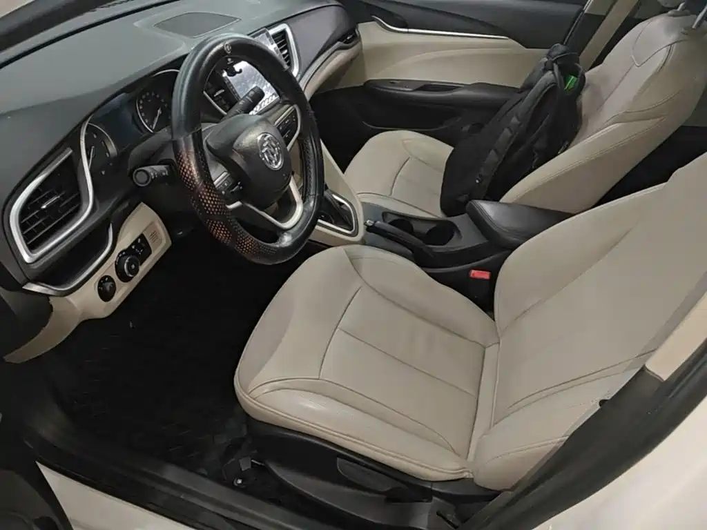 Buick Excelle 2018 — фото 11