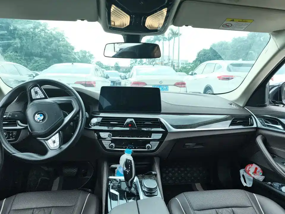 BMW 5 Series 2022