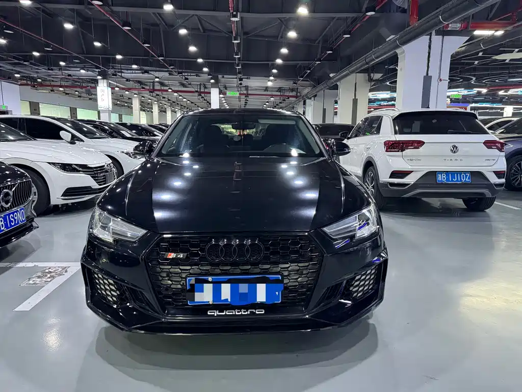 Audi A4L 2017