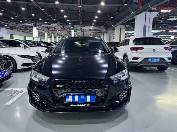 Audi A4L 2017
