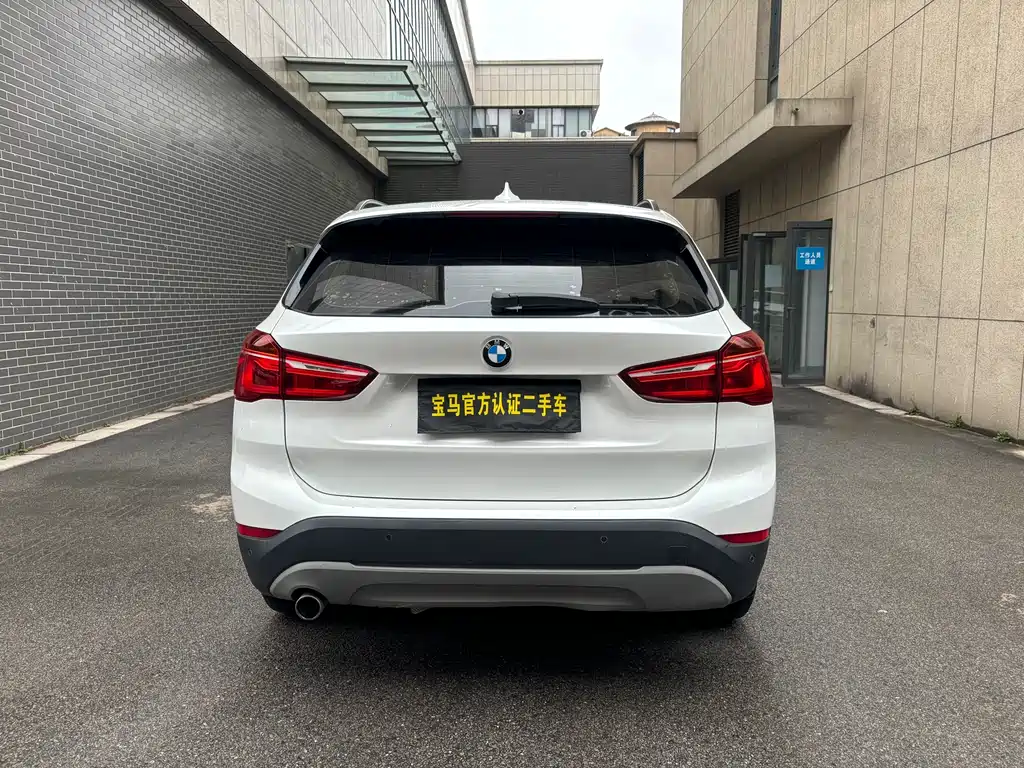BMW X1 2018 — фото 16