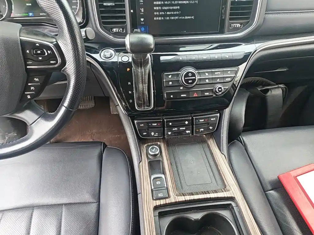 GAC Motor Trumpchi M8 2020 — фото 14
