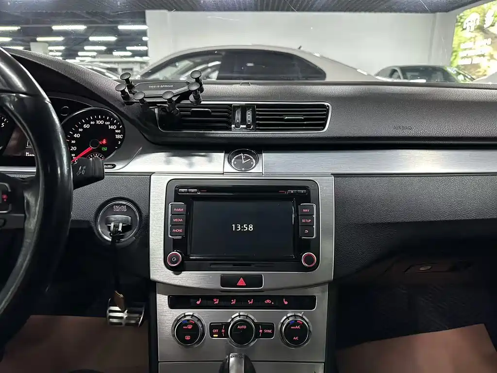 Volkswagen CC 2015 — фото 11