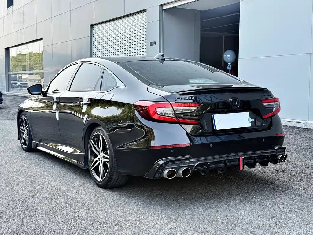 Honda Accord 2022 — фото 15