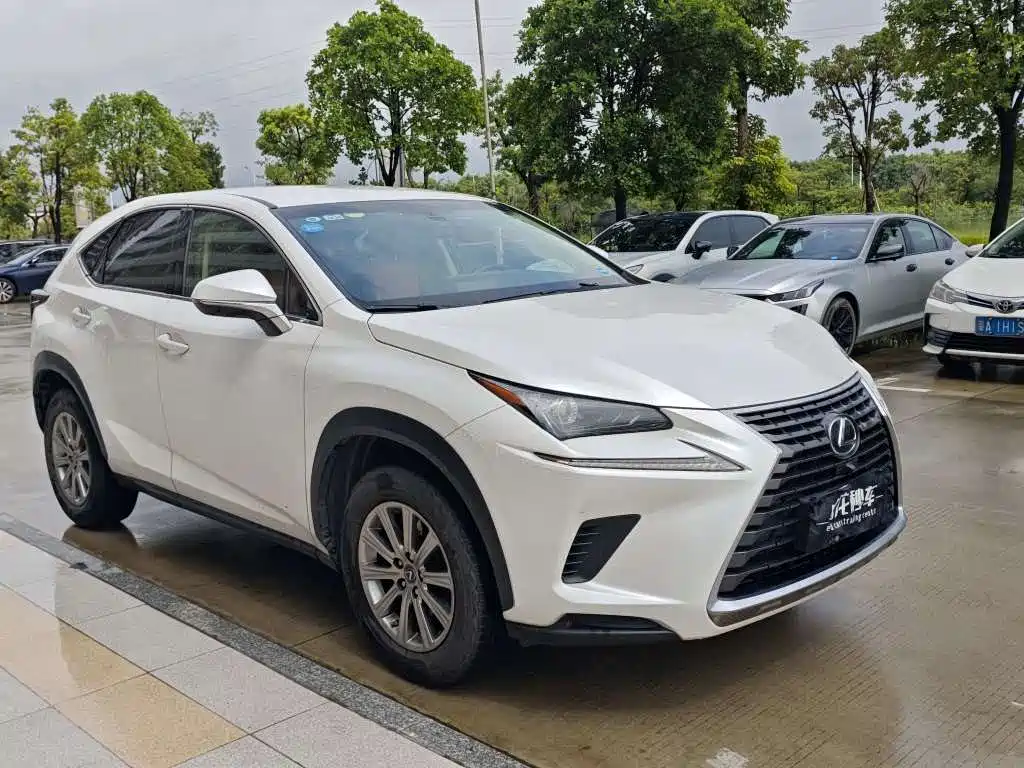 Lexus NX 2018 — фото 3