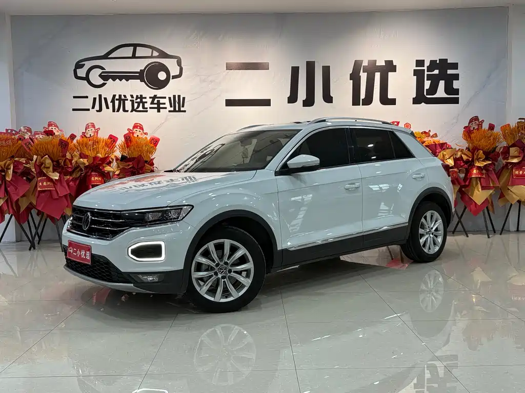 Volkswagen T-Roc 2022 — фото 1