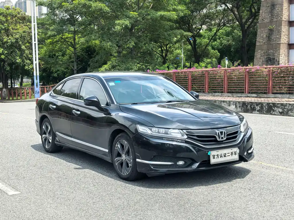 Honda Spirior 2015 — фото 3