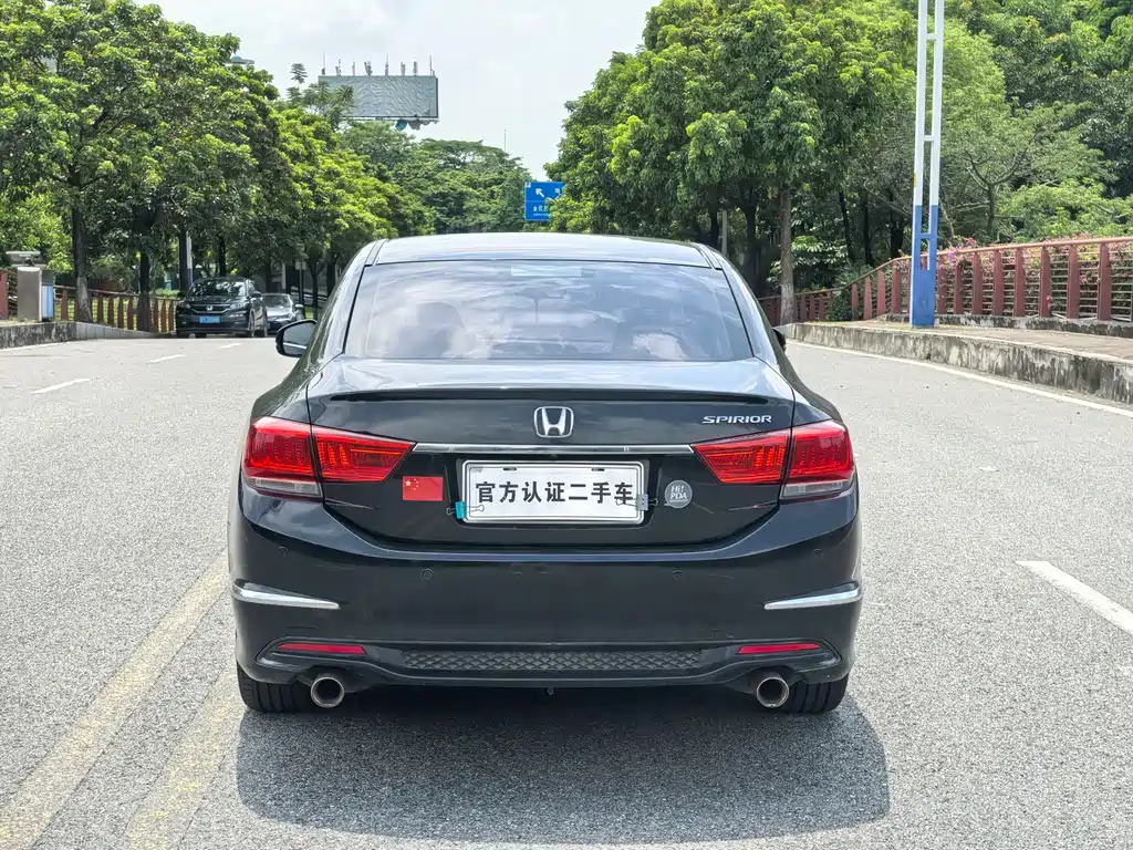 Honda Spirior 2015 — фото 18