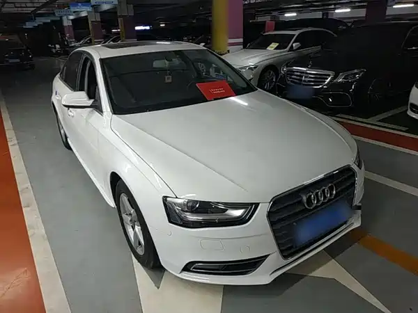 Audi A4L 2016