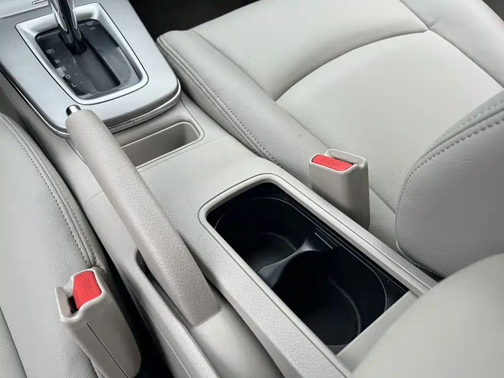 Nissan Sylphy 2012 — фото 19