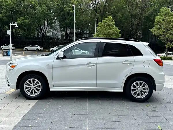 Mitsubishi ASX Jinxuan 2011