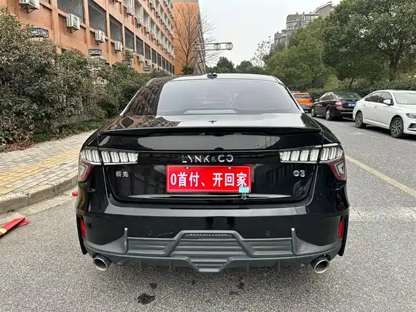 Lynk & Co 03 2020