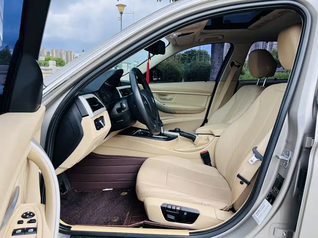 BMW 3 Series 2015