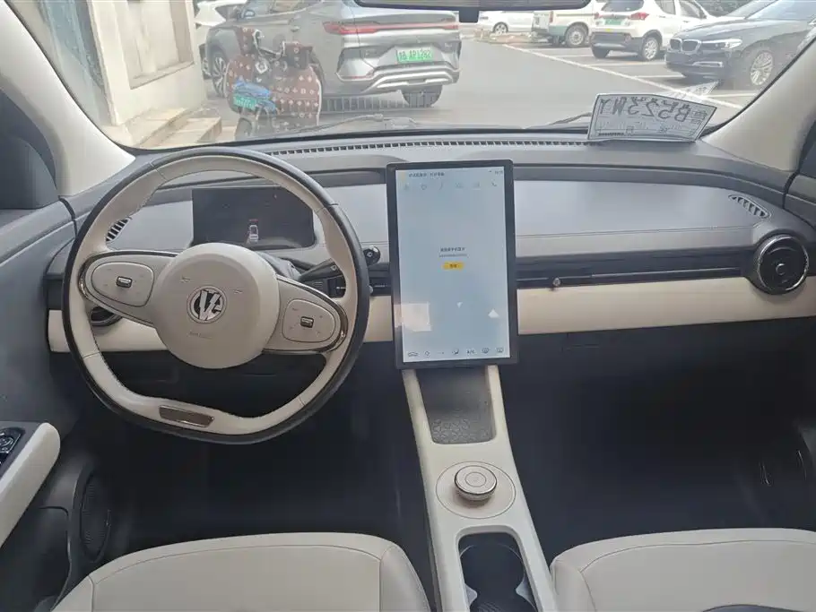 Dongfeng EV Yue 01 2025 — фото 12