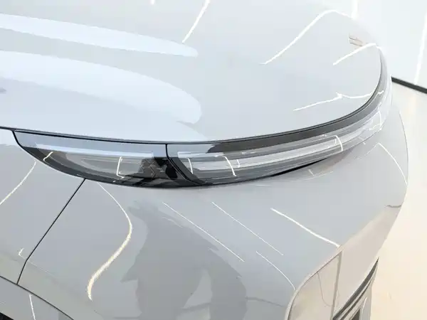 Li Auto L9 2025