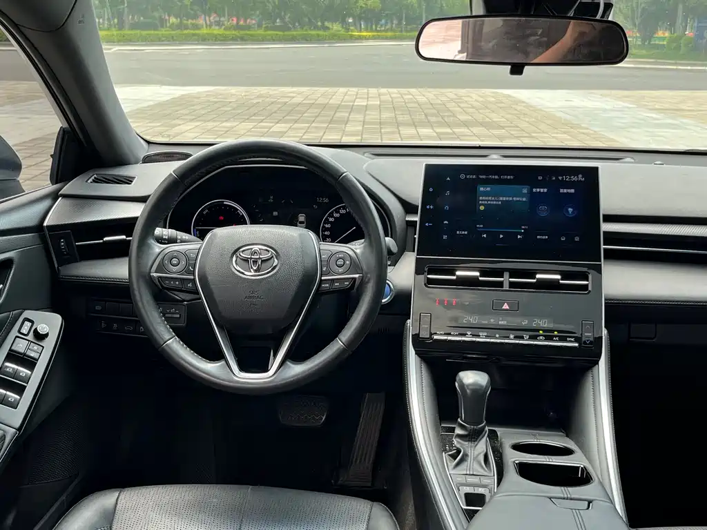 Toyota Avalon 2023 — фото 13