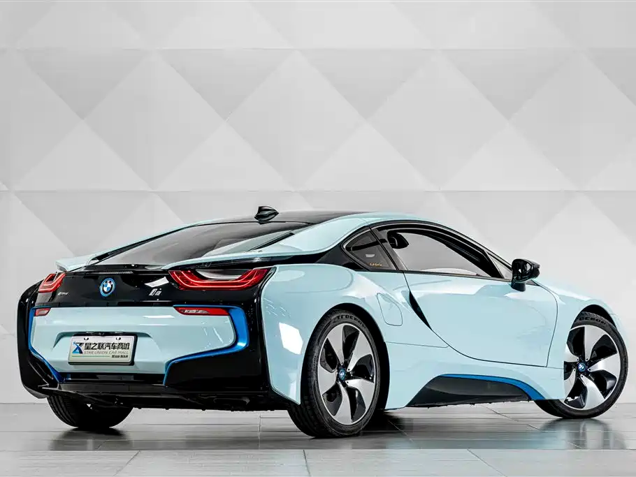 BMW i8 2019 — фото 11