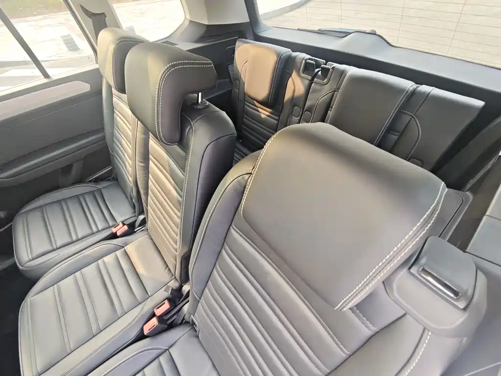 Volkswagen Touran 2023 — фото 16