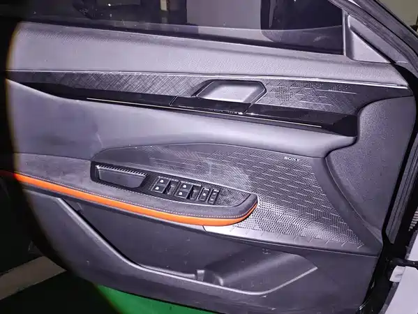 Changan UNI-V 2022
